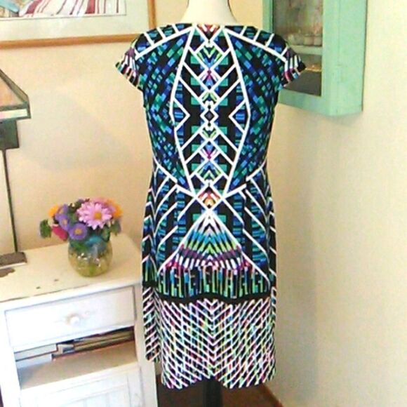 Nine West Amazing Graphic Sheath Arty - Picture 6 of 12